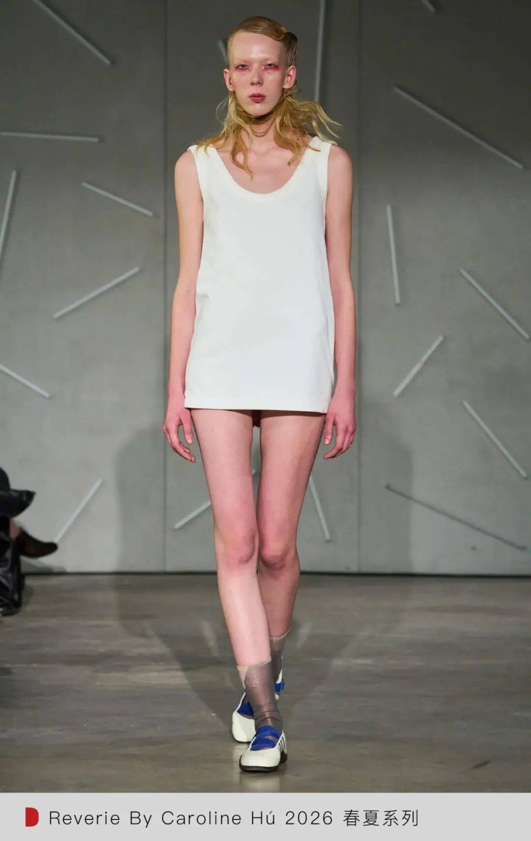 春夏巴黎时装周：谁在逼近国际舞台中心？开元棋牌WWD LIVE 直击 2026(图11)